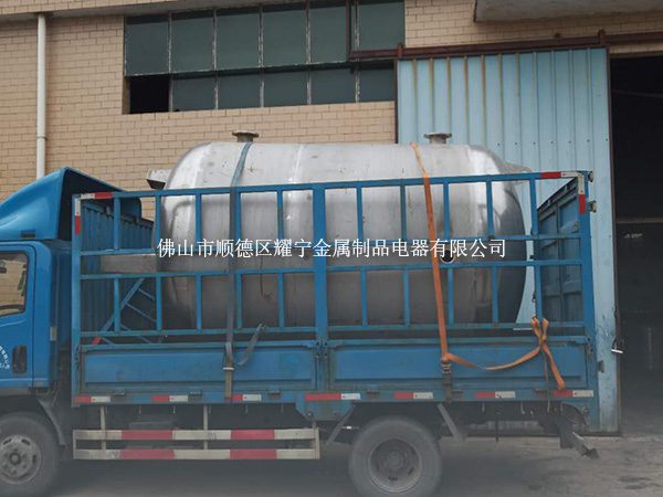 广西贺州不锈钢承压水箱,太阳能工程水箱