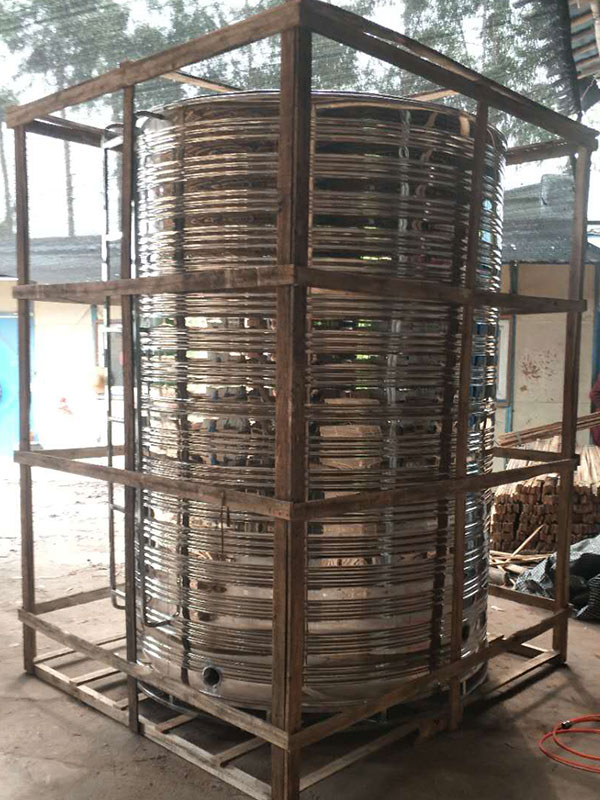 北京不锈钢水箱,锅炉补水箱,循环圆形水箱3个