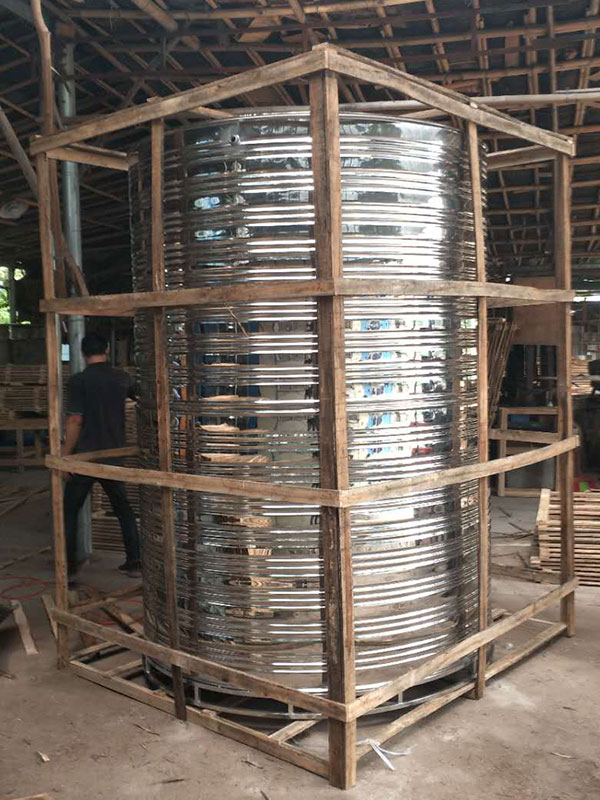 北京不锈钢水箱，锅炉补水箱，循环圆形水箱3个
