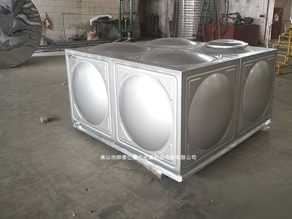 <b>福建泉州不锈钢生活水箱，SUS304不锈钢方形水箱</b>