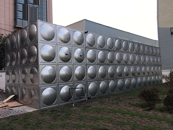 <b>270吨不锈钢生活水箱_生活用水水池_方形拼装水箱</b>