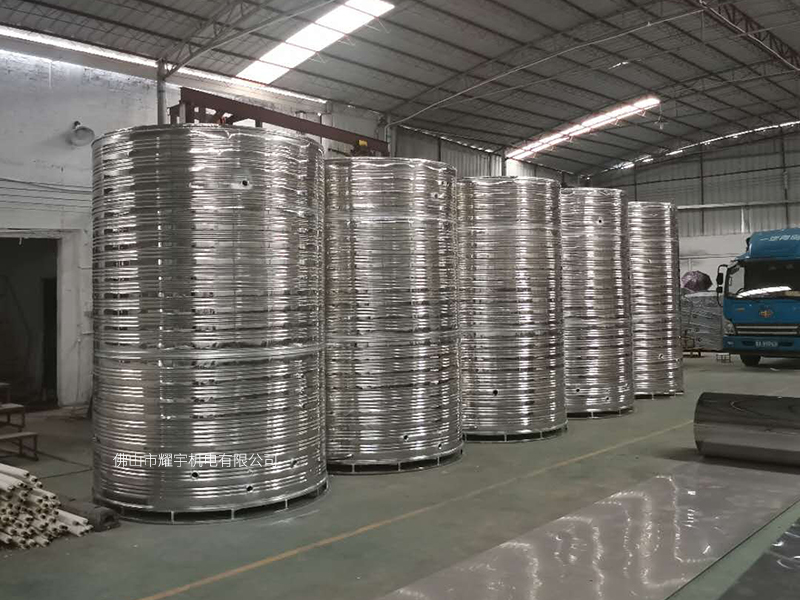 云浮350吨不锈钢水箱，热水工程保温水箱