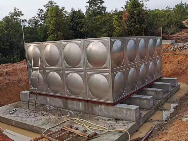 <b>佛山不锈钢生活水箱40立方定制,方形组合式不锈钢生活水箱价格</b>